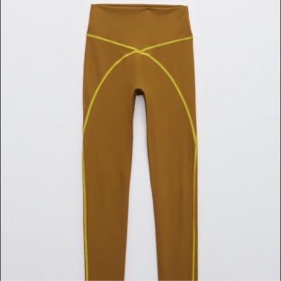 Aerie goals legging 7/8 - Picture 3 of 8